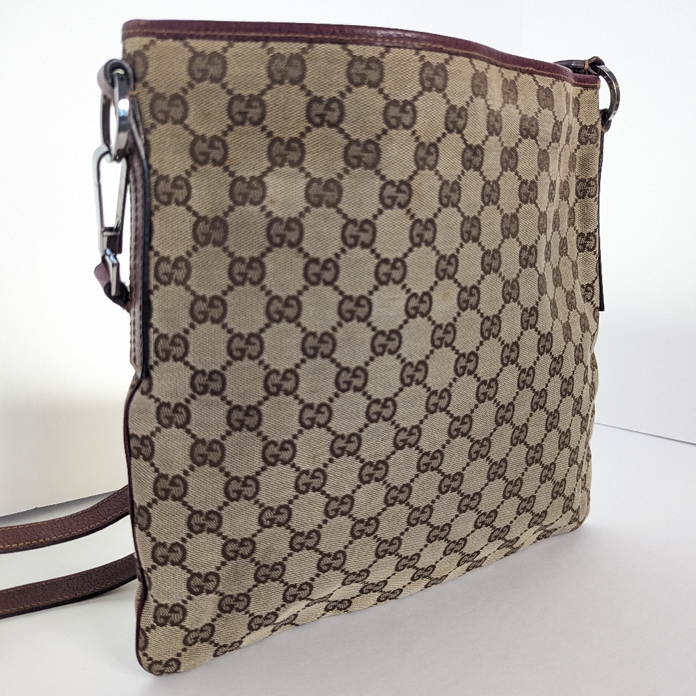 Gucci Crossbody - Picture 3 of 7